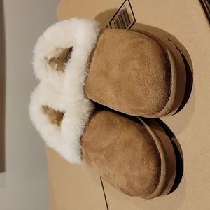 UGG Women's Slippers